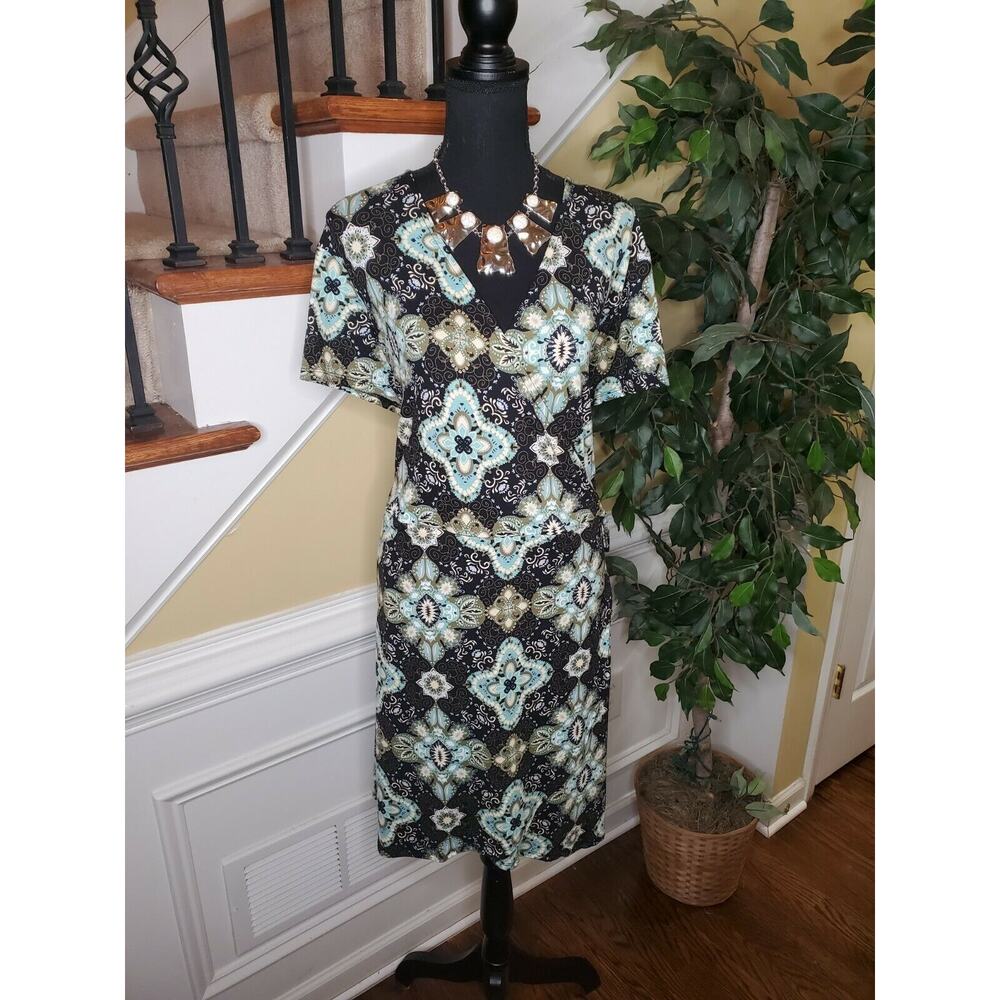 Just Be... Women Green Casual Dress 2X Plus